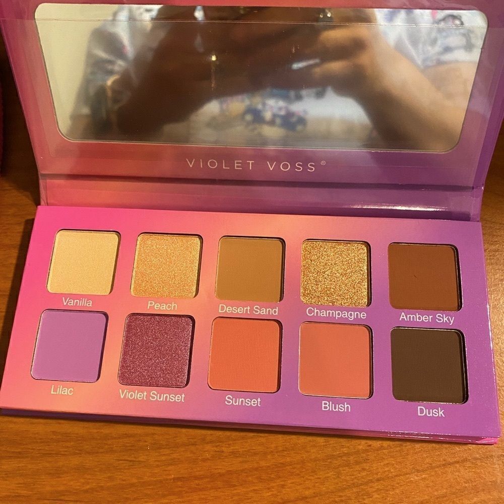 Violet Voss 10 Color eyeshadow Palette